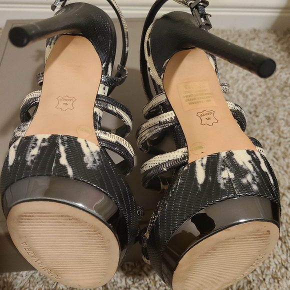 BCBG MAXAZRIA - Picture 9 of 10